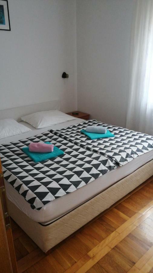 자드라보노 Apartman Valentic 아파트 외부 사진